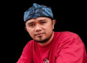 Wartawan Probolinggo Ini Punya Keahlian Unik, Terapi Listrik dan Totok Telur