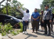 Bupati Sidoarjo Tinjau Banjir di Terminal 2 Juanda dan Dampak Angin Kencang di Cemandi
