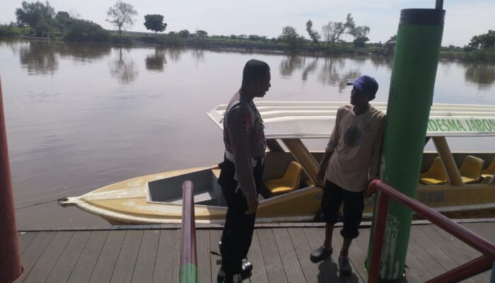 Libur Lebaran 2025, Polsek Jabon Siagakan Pengamanan Ketat di Wisata Bahari Tlocor