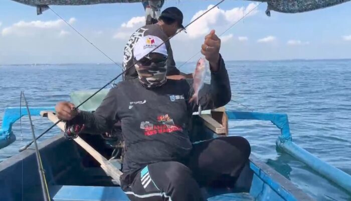 Pantai Greenthing, Surga Pagi untuk Pecinta Sunrise dan Sensasi Mancing di Laut Lepas