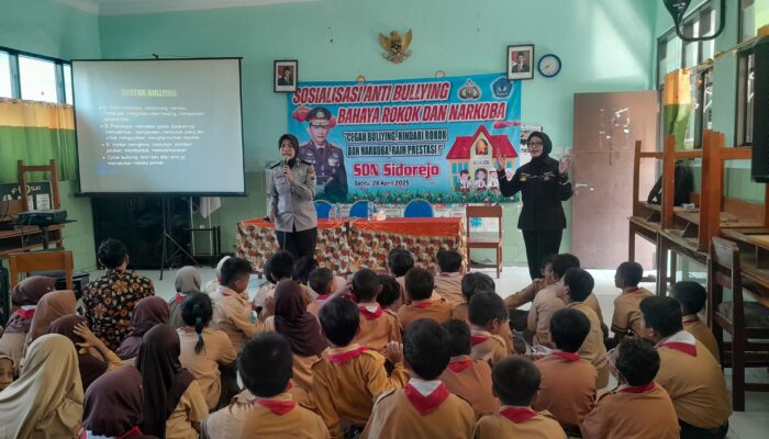 Polsek Krian Bekali Siswa SDN Sidorejo dengan Pengetahuan Bahaya Bullying dan Narkoba