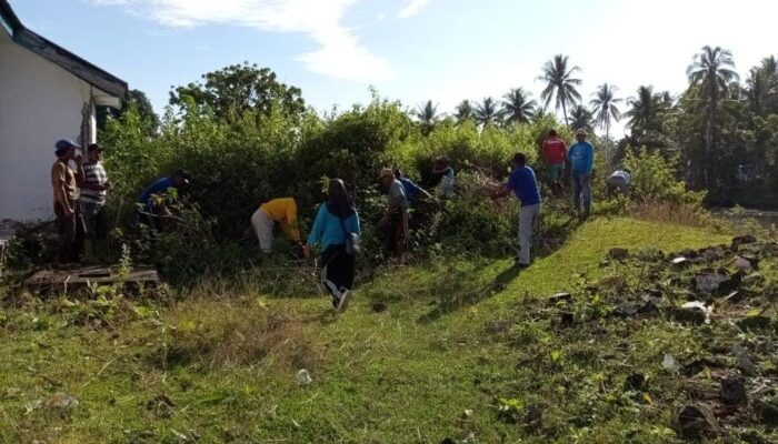 Warga Desa Bonda Kompak Gelar Jumat Bersih, Bangun Budaya Hidup Sehat dan Gotong Royong