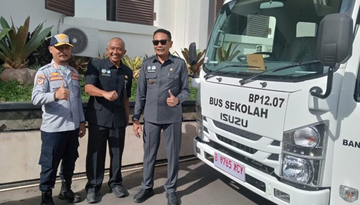 Dinilai Berprestasi, Kota Malang Terima Hibah Bus Sekolah dari Kemenhub