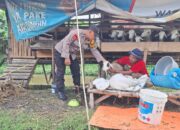Polisi Cinta Petani, Bhabinkamtibmas Desa Kalisampurno Tinjau Peternakan Kambing Warga