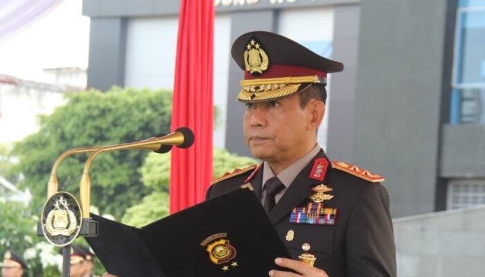 Pimpin Upacara, Kapolda Sumsel Tegaskan Bahwa Pancasila Bukan Hanya Sekadar Teks Normatif dalam Pembukaan UUD 1945