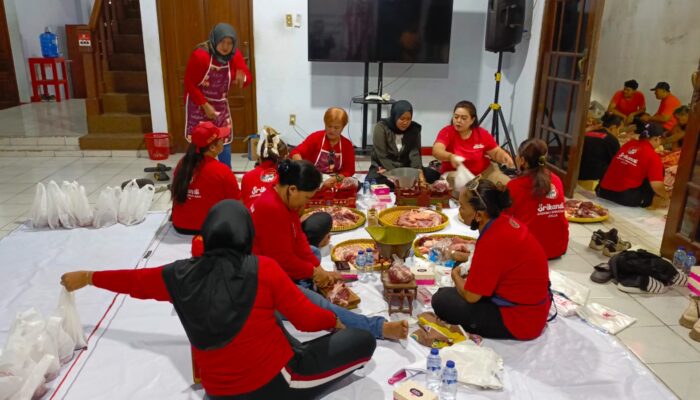 PDI-P Kota Yogya Berikan Seribu Lebih Paket Daging Kurban