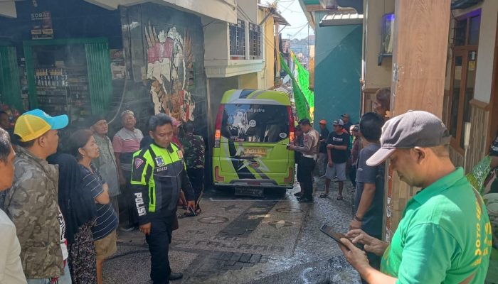 Tragedi di Gang Sempit, Buruh Cabai Meregang Nyawa Dilindas Mobil Elf