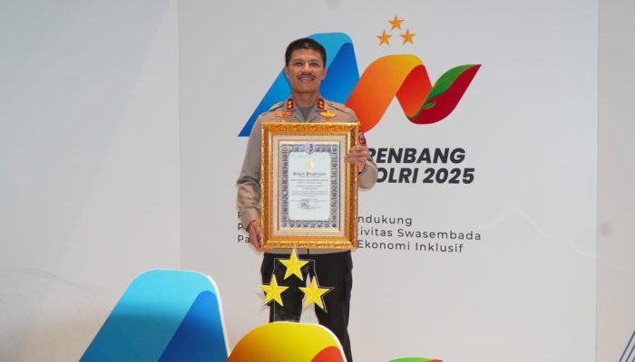 Diajang Musrenbang Polri 2025, Polres Pasuruan Kota Raih Penghargaan Pelayanan Prima dari Kapolri