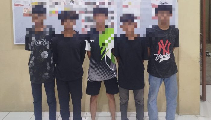 Polsek Kalukku Tangkap 5 Terduga Pelaku Pencurian Berat di Mamuju, Dua Karung Sandal Raib