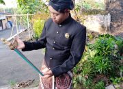 Siswa SMKI Yogyakarta Albatron Putra Cahaya Geluti Kerajinan Pecut di Sleman FC