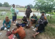 Bhabinkamtibmas Semambung Dukung Ketahanan Pangan Melalui Pengecekan Lahan Pekarangan Sayuran