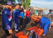 Satpolairud dan Instansi Terkait Evakuasi Jenazah Pemancing yang Tenggelam