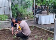 Bhabinkamtibmas Desa Randegan Tinjau Lahan Lidah Buaya Warga, Dukung Swasembada Pangan Lokal