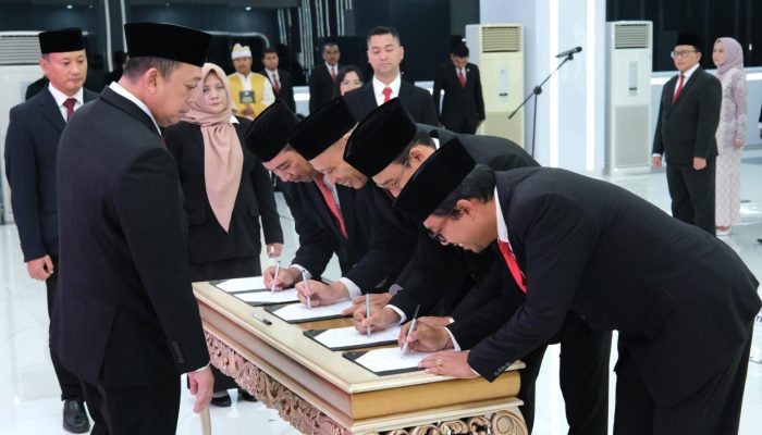 Menteri Nusron Lantik 79 Pejabat, Tekankan Semangat “Nationwide” dan Teguhkan Meritokrasi