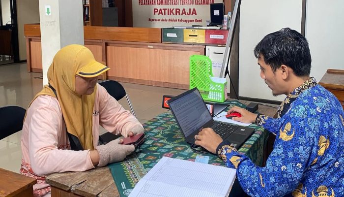 Gerai Kencana : Gerai Perizinan Berusaha Kecamatan Patikraja