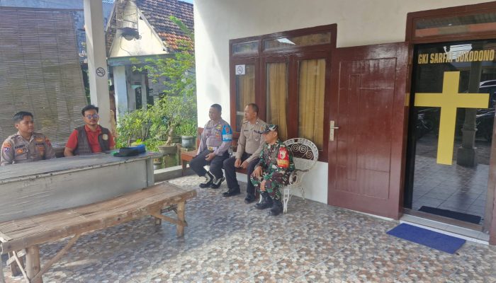 Akhir Pekan Kondusif, Polisi Sidoarjo Gencarkan Patroli di Gereja dan Titik Rawan Kejahatan