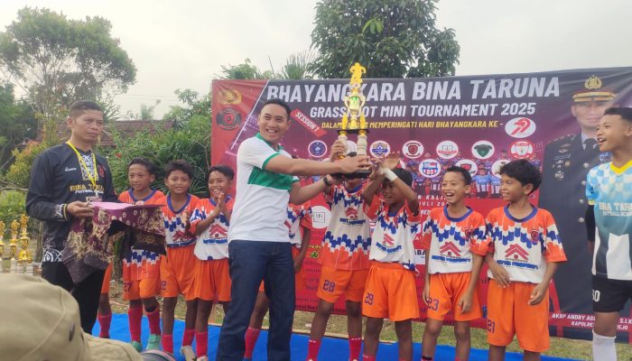 AKBP Andry Agustiano Peduli Sepak Bola Usia Dini di Purworejo