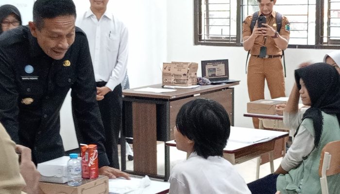 Walikota Malang Tinjau Langsung Sekolah Rakyat, 100 Siswa Jalani Cek Kesehatan dan Dapat Laptop