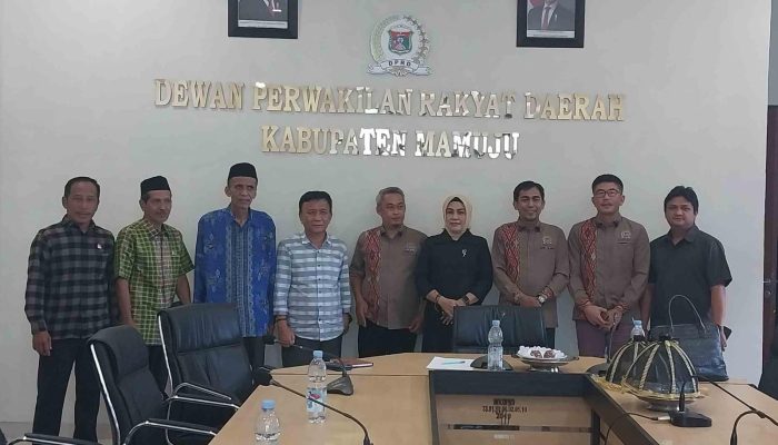 Akui Minim Perda Inisiatif, DPRD Polman Berguru ke DPRD Mamuju