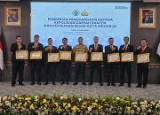 Polda Banten dan Polresta Sidoarjo Raih Penghargaan Kemendes, Bukti Polisi Aktif Bangun Desa