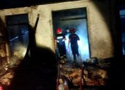 Gegara Obat Nyamuk, Tiga Bangunan Rumah di Ponorogo Ludes Terbakar