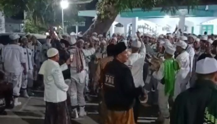 Bentrokan Berdarah Pengajian Rizieq Shihab di Pemalang, 9 Orang Luka-luka