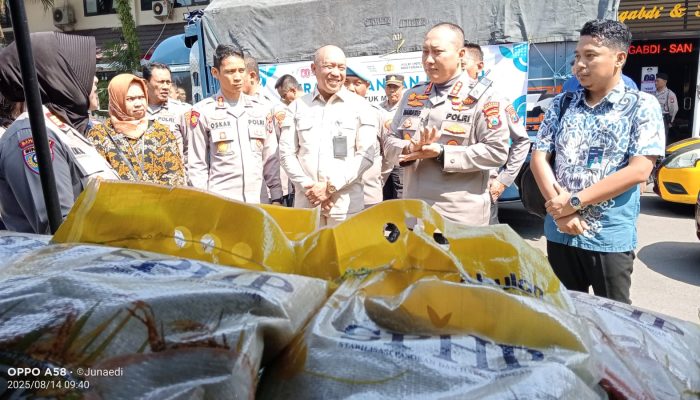 Kapolresta Malang Kota Tuntaskan Distribusi 84,5 Ton Beras SPHP untuk Warga