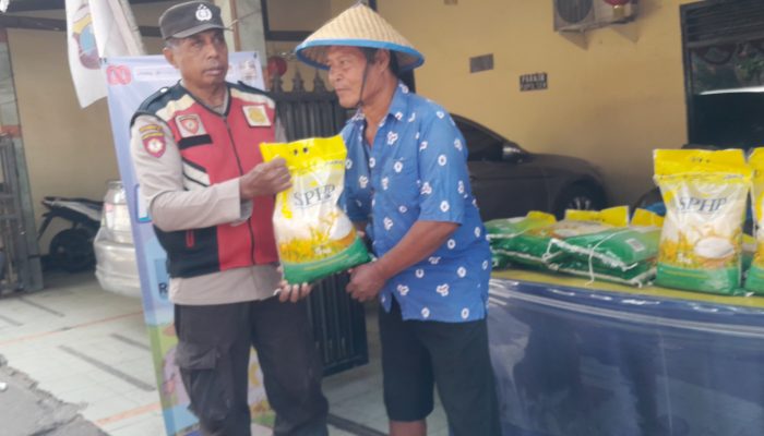 Harga Beras Melonjak, Polsek Krian Gelar Bazar Murah untuk Ringankan Beban Warga