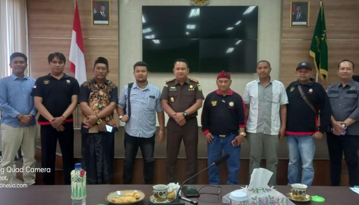 Aktivis Pasuruan Dukung Kejari Bongkar Dalang Kasus Korupsi Dana Hibah PKBM