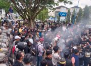 Aksi Mahasiswa di DPRD Sulbar Berujung Bentrok, Situasi Masih Memanas