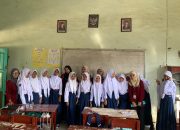 Pintar di Kelas, Cerdas di Medsos, MTs Sunan Giri Gandeng Mahasiswa STIH Zainul Hasan