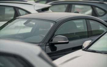 Faktor Penentu Harga Mobil Bekas: Dari Kilometer Hingga Kondisi Mesin