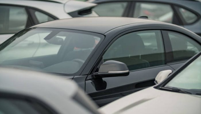 Faktor Penentu Harga Mobil Bekas: Dari Kilometer Hingga Kondisi Mesin