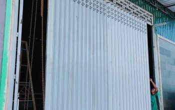 Mengenal Bengkel Las Mahkota: Ahli Pintu Harmonika Surabaya yang Andal