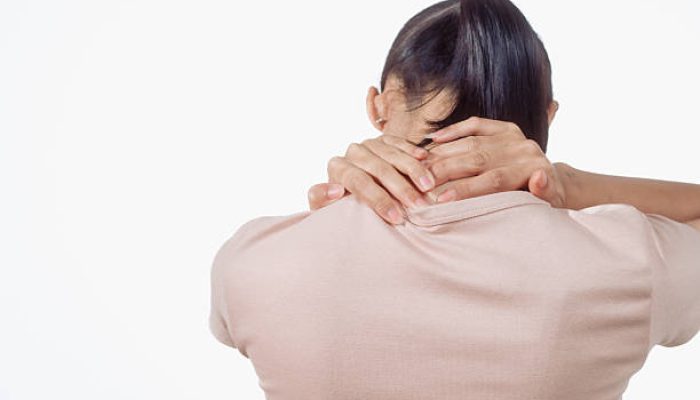 Remaja Rentan Saraf Kejepit: Bahaya Duduk Lama dan Gadget