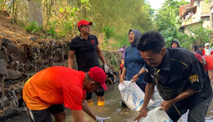 Wabup Sleman Ikut Bersihkan Kali Grojogan 9, Ini Tujuanya