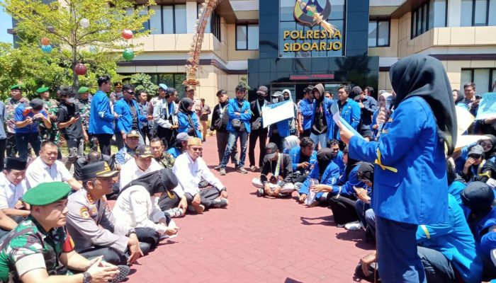 PMII Sidoarjo Gelar Aksi Damai, Tuntut Evaluasi Aparat dan Desak RUU Perampasan Aset