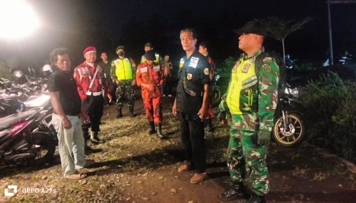 Patroli bersama Antisipasi Situasi Kamtibmas Kelurahan Bobosan