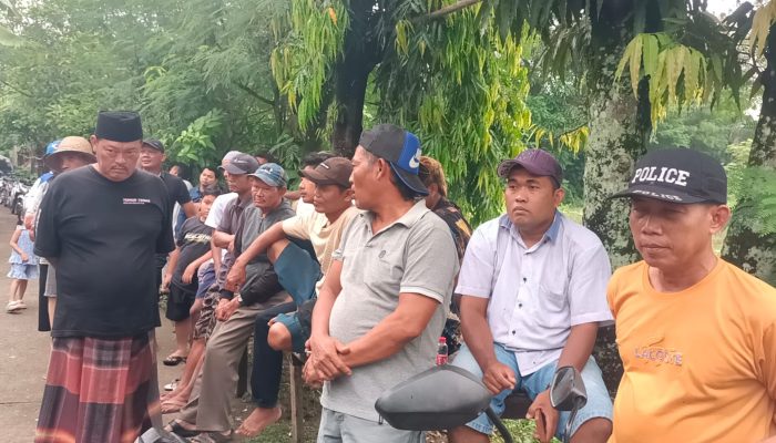 Tolak Pembangunan Gardu Induk PLN, Warga Tunggul Pandean Tunggu Kehadiran Bupati Jepara