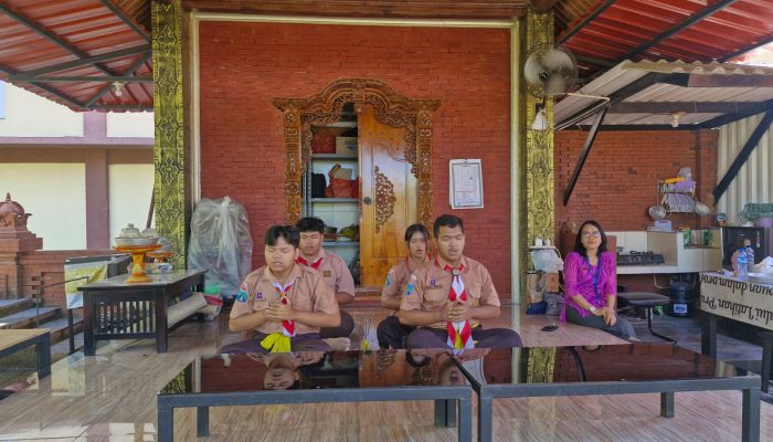 Pura Kertha Bumi Bhayangkara Polresta Sidoarjo Buka Ruang Belajar Bagi Remaja Hindu