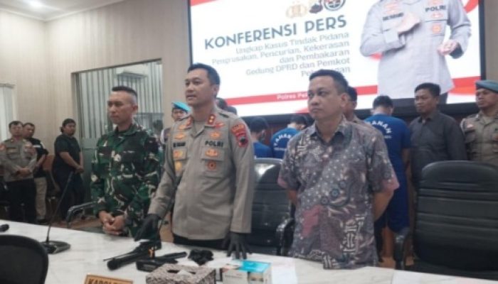 Polres Pekalongan Kota Amankan 11 Pelaku Pembakaran Kantor DPRD dan Pemkot