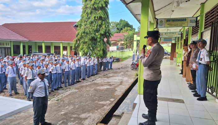 Satbinmas Polres Lahat Gelar Penyuluhan di SMK PGRI 2, Tekankan Disiplin dan Cerdas Bermedsos