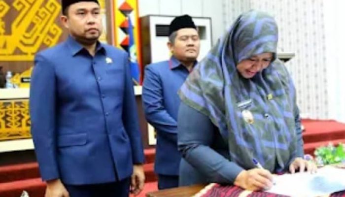 DPRD Pringsewu Sahkan Perubahan APBD 2025, Fokus pada Efisiensi dan Kesejahteraan Masyarakat