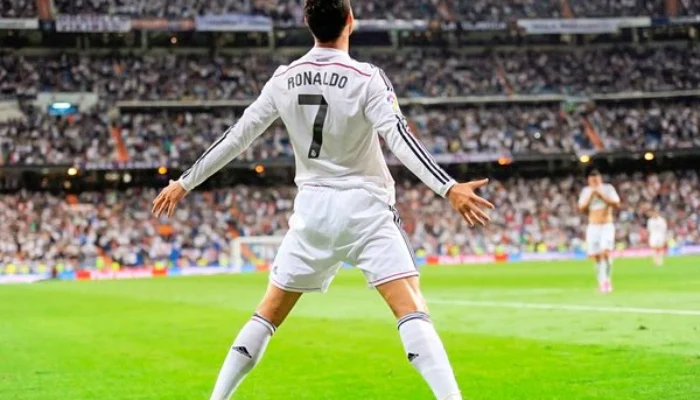 CRISTIANO RONALDO: REKOR DUNIA, FAKTA TERSEMBUNYI, DAN JEJAK GOL TANPA BATAS UPDATE 2025