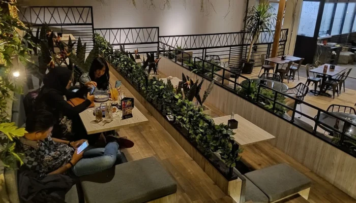 Jelajahi Cafe Surabaya Timur: Destinasi Kopi & Nongkrong Terbaik