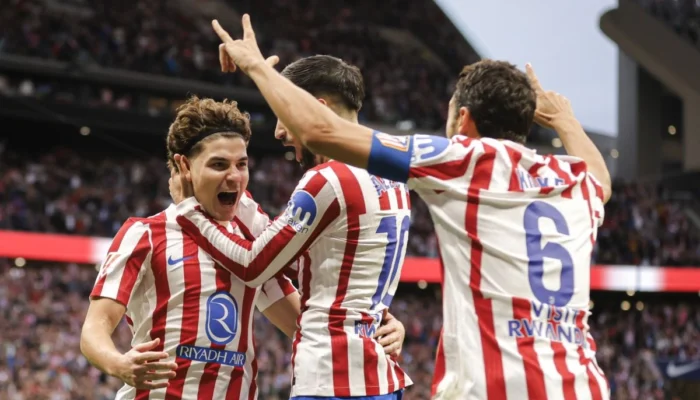 JADWAL & PREDIKSI JITU BOLA MALAM INI DINI HARI 3 DESEMBER 2025, BONUS ANALISIS UNTUK PECINTA SEPAKBOLA