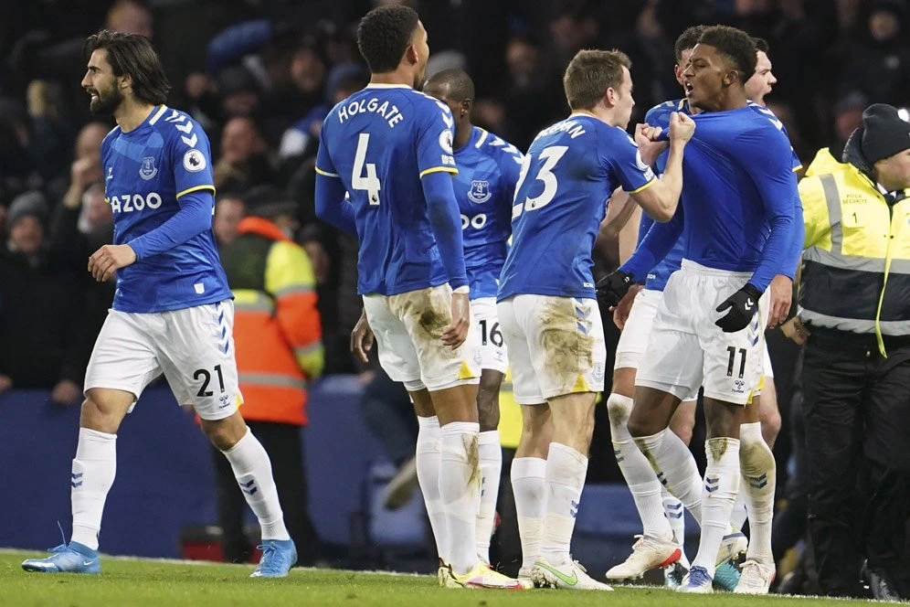 jadwal bola dini hari