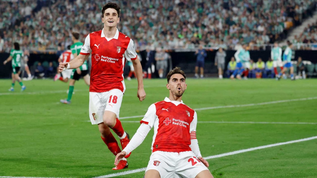 Pemain Braga merayakan gol di Europa League
