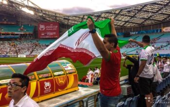 Suporter di stadion AFC Asian Cup, ilustrasi pembaruan kualifikasi Piala Asia 2027.