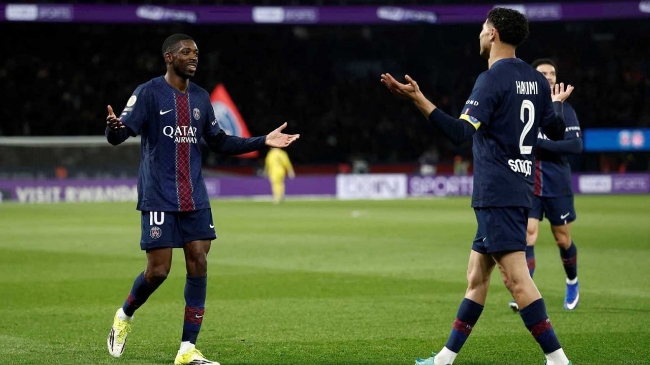 Liverpool vs PSG dengan gestur panas pemain PSG saat tensi pertandingan meningkat.